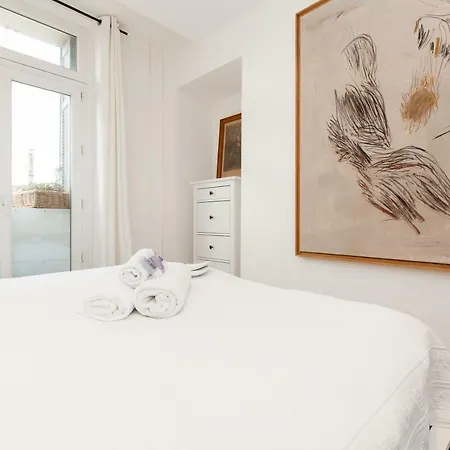 Mouette Yourhosthelper *